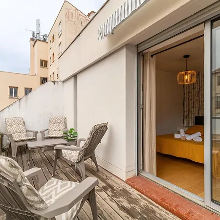 Appartement Bright Flat With Terrace - Near Train Station *